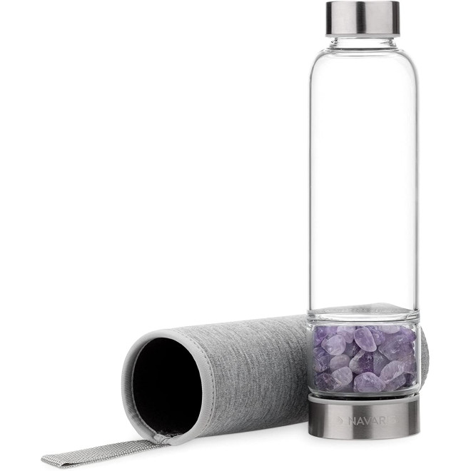 Navaris Crystal Water Bottle with Gemstones - Γυάλινο Μπουκάλι Νερού με Πέτρες Αμέθυστου και Θήκη - BPA FREE - 420ml - Clear / Purple