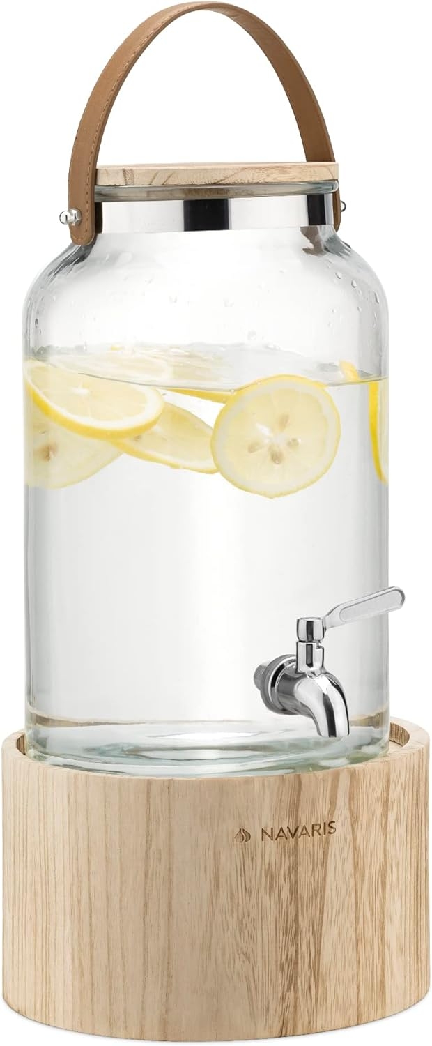 Navaris Drink Dispenser - Γυάλινος Διανεμητής Ποτού με Δερμάτινη Λαβή και Βάση από Πλατανόξυλο - 5.6L - Clear