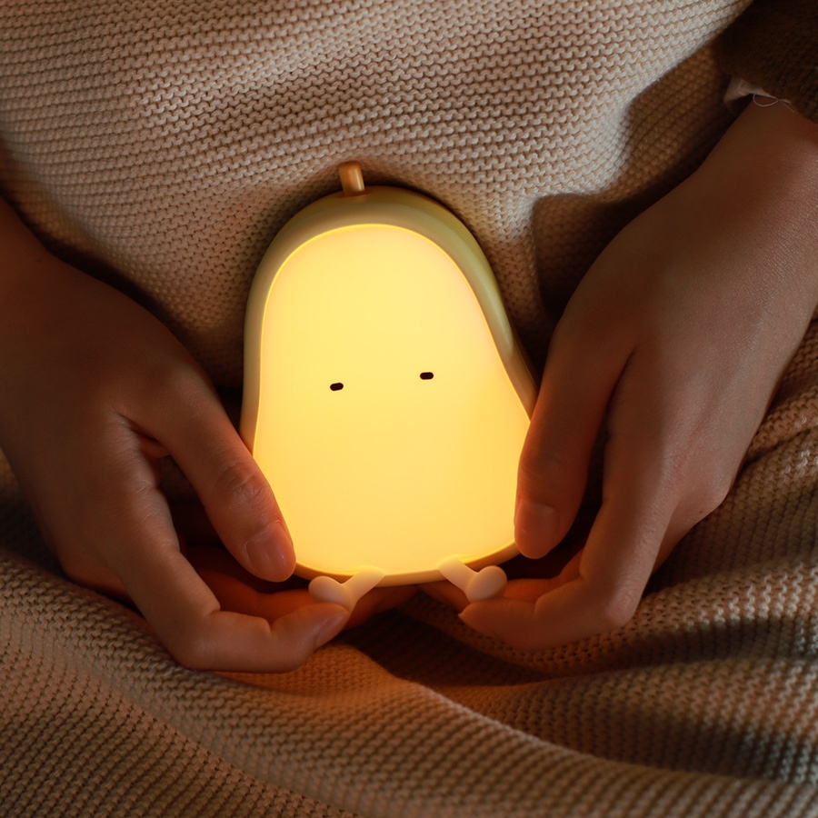 allocacoc-pear-night-lamp-muid-paidiko-fotaki-nixtos-axladi-paixnidi-me-xronodiakopti-apo-silikoni-white-yellow-6.jpeg