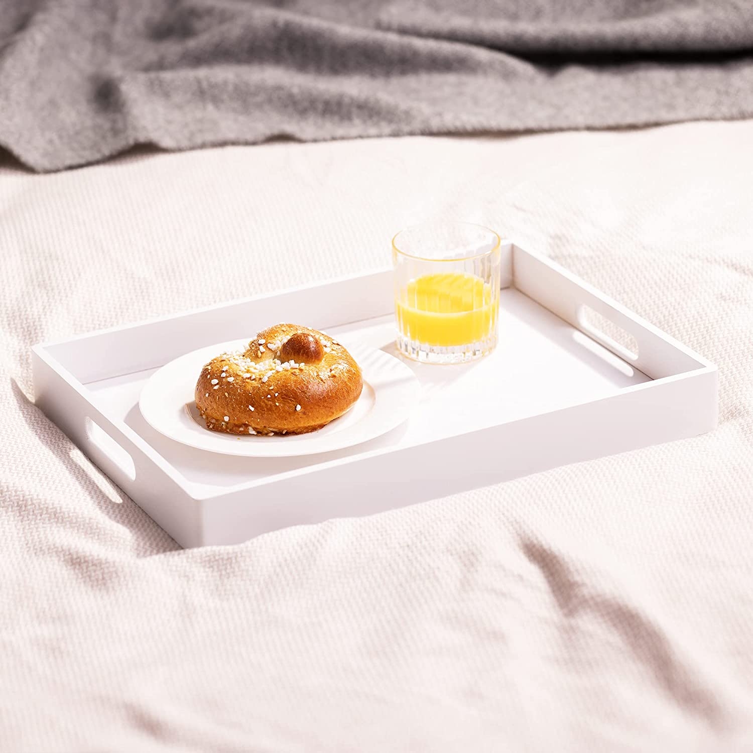 navaris-bamboo-serving-trays-set-me-3-diskous-servirismatos-apo-bamboo-me-laves-white-1.jpg
