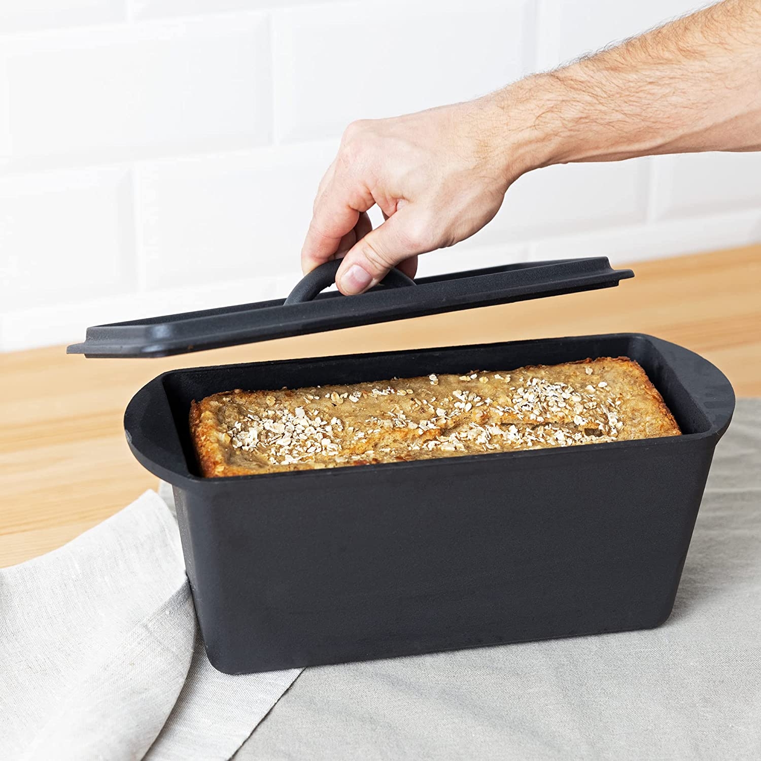navaris-cast-iron-bread-loaf-pan-with-lid-antikollitiki-forma-psomiou-apo-xitosidiro-gia-esties-fourno-34cm-black-2.jpg