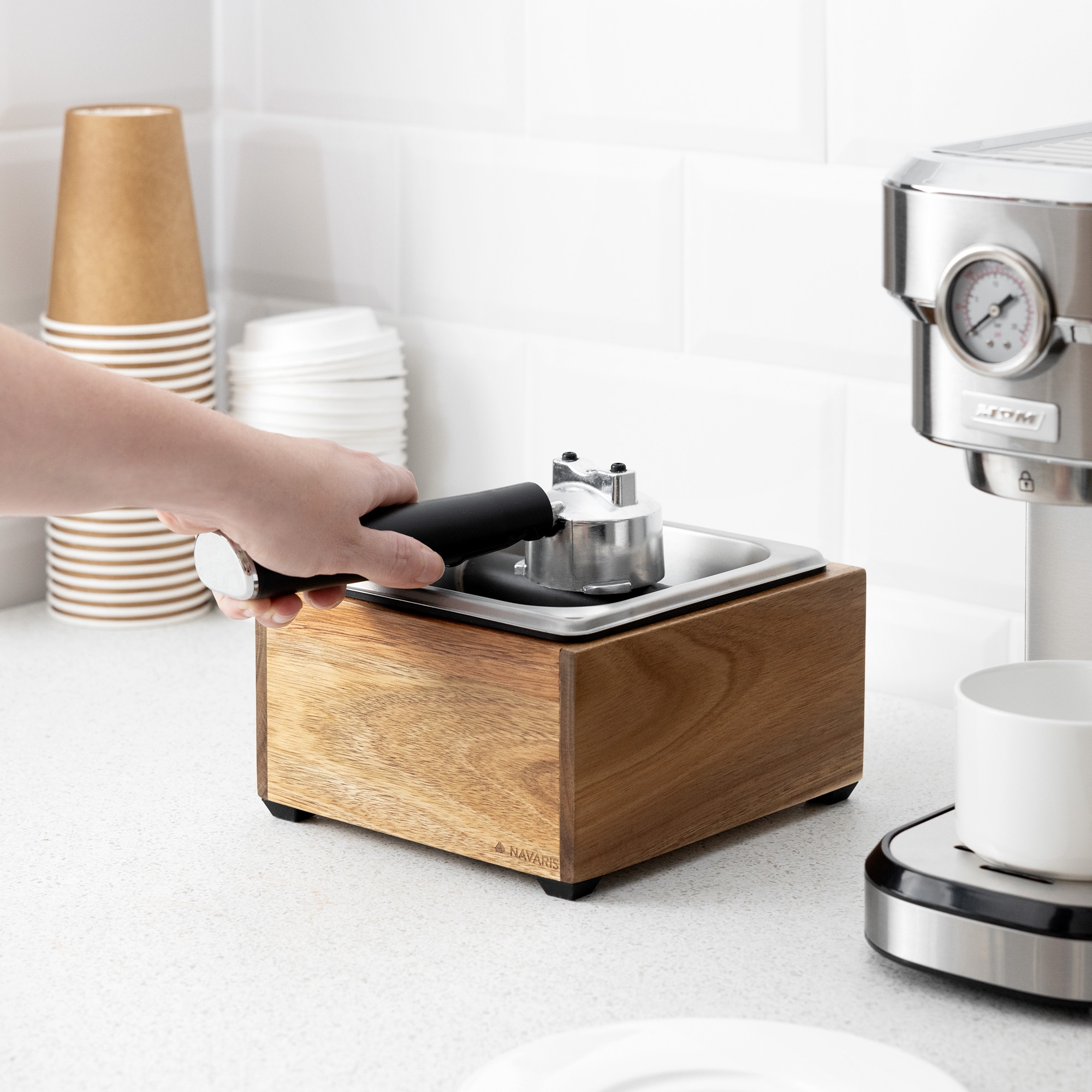 navaris-coffee-knock-box-doxeio-xtipimatos-klistrou-kafe-apo-ksilo-akakias-kai-anoksidoto-atsali-18-17-11-cm-2.jpg