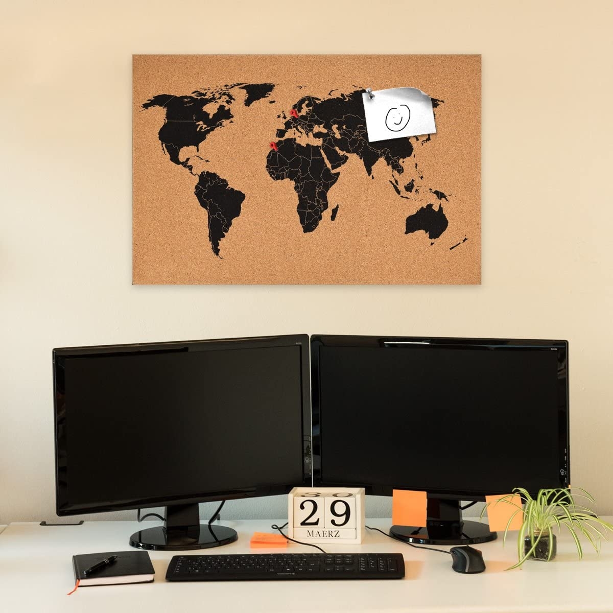 navaris-cork-bulletin-board-pinakas-anakinoseon-apo-fello-me-pinezes-60-x-40-cm-world-map-brown-black-1.jpg