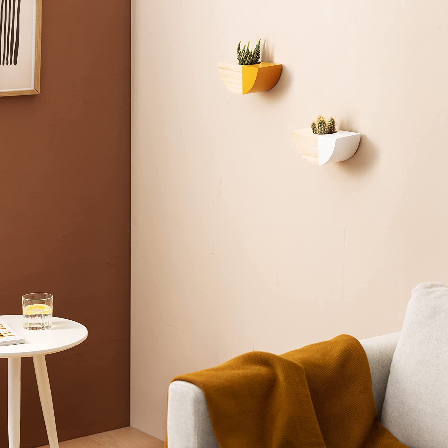 navaris-hanging-planter-vase-set-of-2-set-me-2-glastres-toixou-apo-ksilo-pefkou-18-3-x-8-3-x-8-cm-light-brown-white-orange-1.jpg
