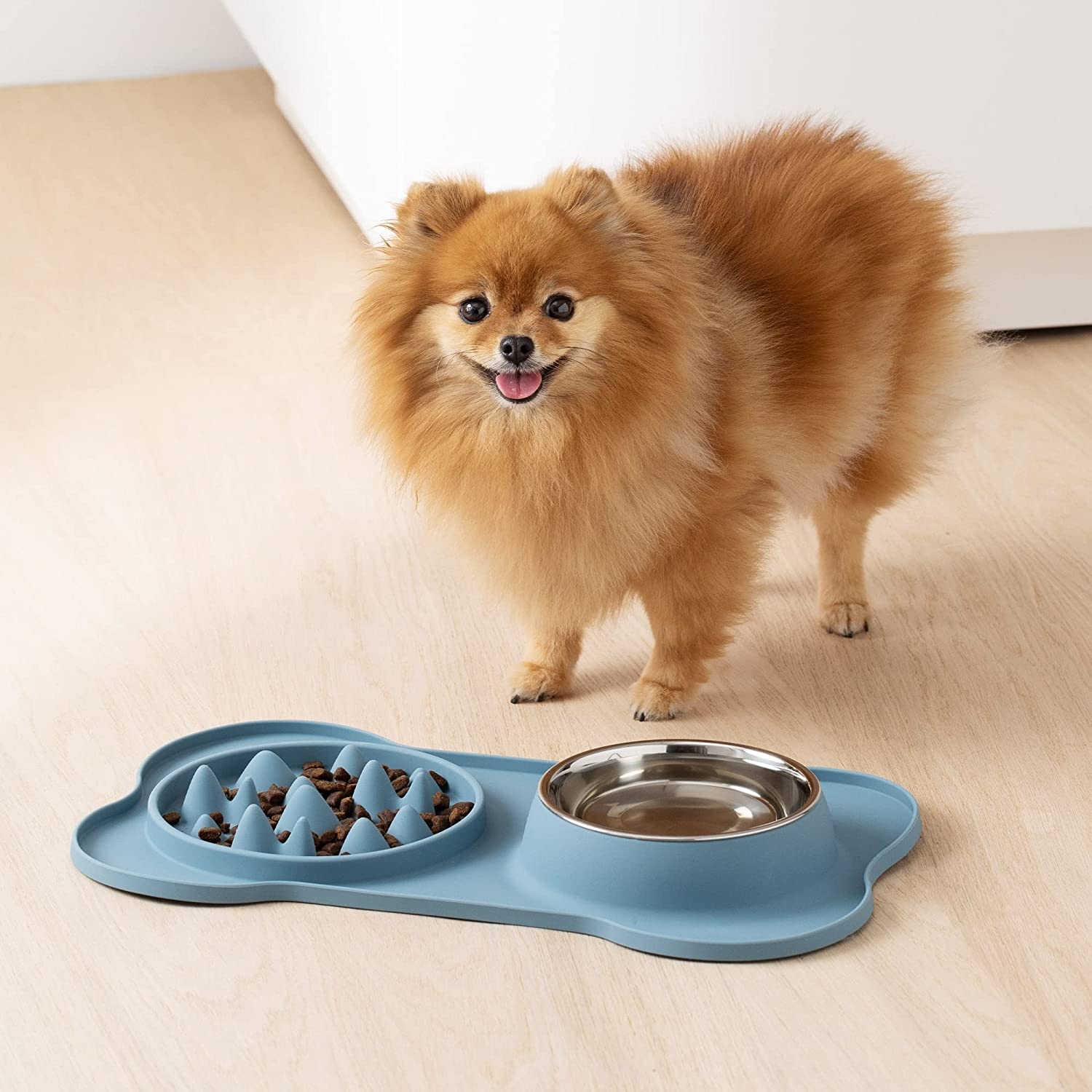 navaris-slow-feeder-and-water-bowl-set-bol-fagitou-argis-kataposis-apo-silikoni-kai-bol-nerou-apo-anoksidoto-atsali-gia-katikidia-dark-blue-1.jpg
