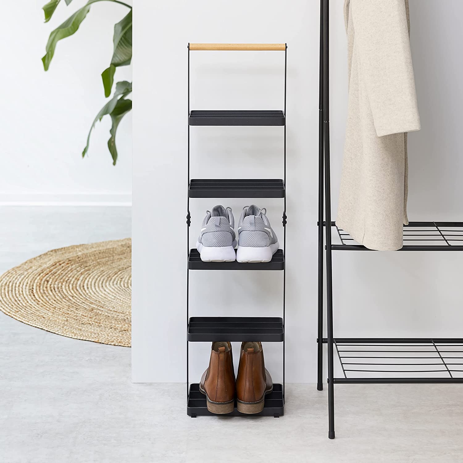 navaris-small-vertical-shoe-rack-papoutsothiki-me-5-rafia-apo-metallo-kai-ksilo-oksias-black-1.jpg