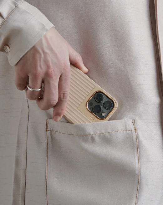 nudient-thiki-bold-apple-iphone-13-pro-linen-beige-3.png