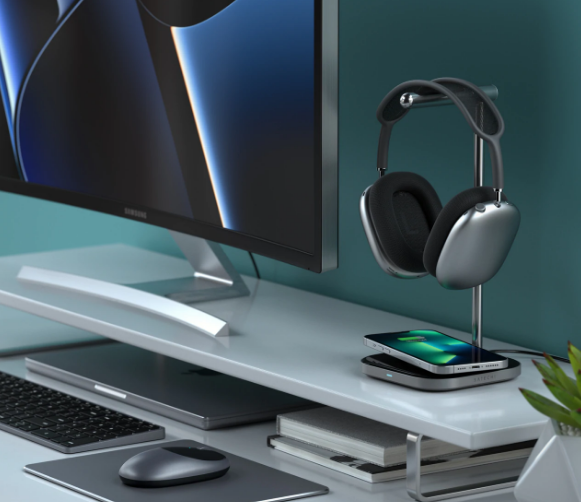 satechi-2-in-1-headphone-stand-and-wireless-charger-vasi-stiriksis-kai-fortisis-airpods-max-me-1-x-type-c-kai-asirmati-fortisi-magsafe-7-5-w-space-gray-6.png