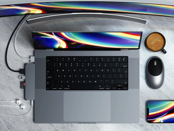satechi-antaptoras-type-c-pro-hub-max-gia-macbook-me-1-x-uab-4-1-x-hdmi-1-x-usb-a-3-0-1-x-micro-sd-1-gigabit-ethernet-1-x-type-c-1x3-5mm-jack-space-gray-5.png