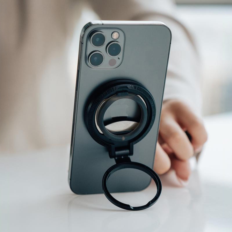 stm-magloop-magsafe-finger-holder-anixtiri-gia-iphone-13-12-black-2-eti-eggiisi-6.jpg