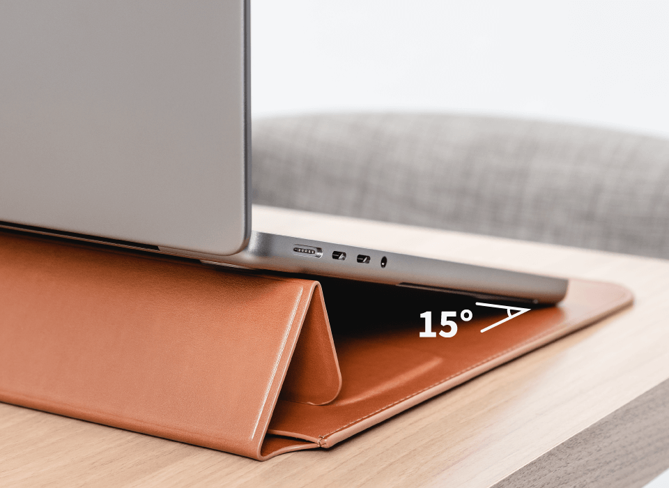 switch-easy-easy-stand-dermatini-thiki-vasi-gia-macbook-pro-15-inches-16-inches-saddle-brown-2.png