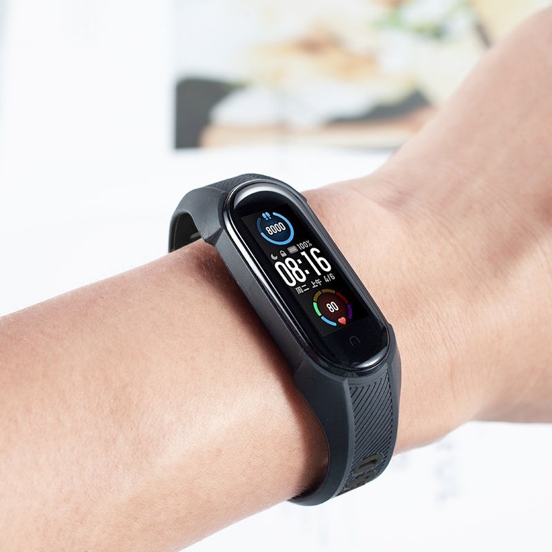tech-protect-louraki-silikonis-armour-xiaomi-mi-band-7-6-6-nfc-5-black-red_1.jpg