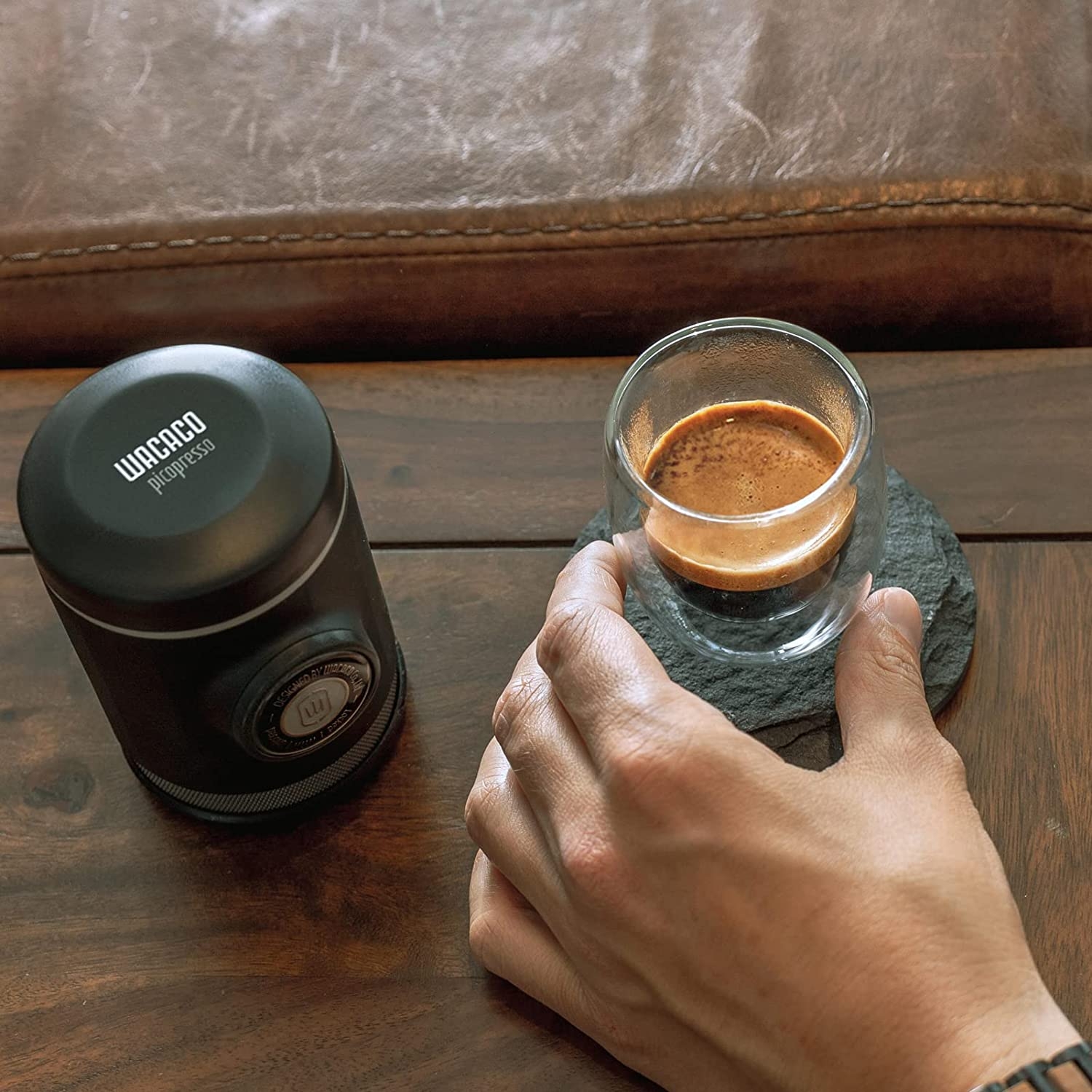 wacaco-picopresso-foriti-mixani-xeiros-espresso-me-thiki-6.jpg