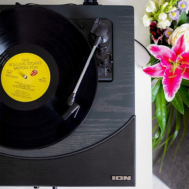 ion-audio-premier-lp-wireless-turntable-asirmato-pikap-me-ensomatomena-ixeia-stereo-black-6.jpg
