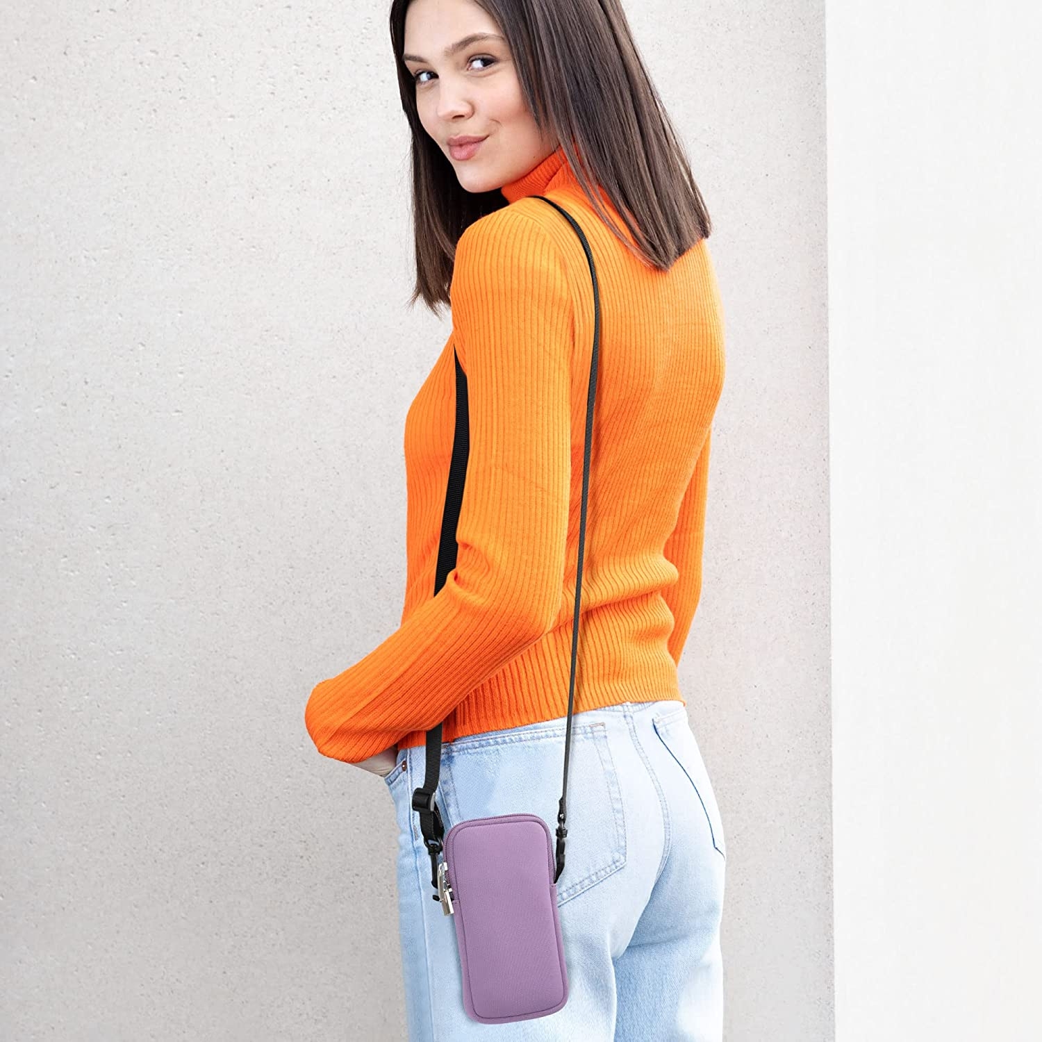 kw-mobile-thiki-pougi-neopreniou-me-fermouar-kai-louraki-laimou-gia-smartphones-eos-6-8-inches-lavender-1.jpg
