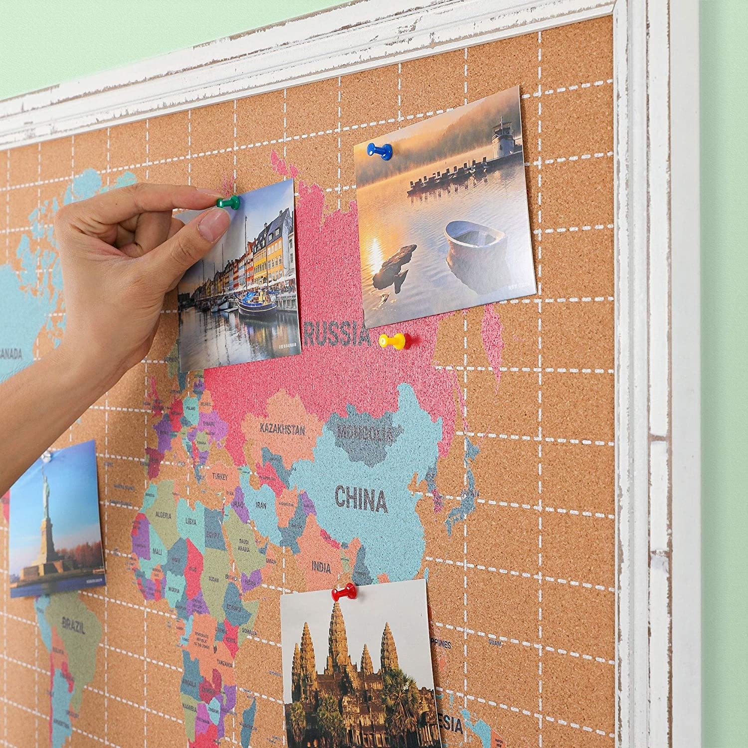 navaris-cork-bulletin-memo-board-with-frame-pinakas-anakoinoseon-me-pinezes-apo-fello-me-ksilino-plaisio-60-x-90-cm-design-world-map-2_1.jpg