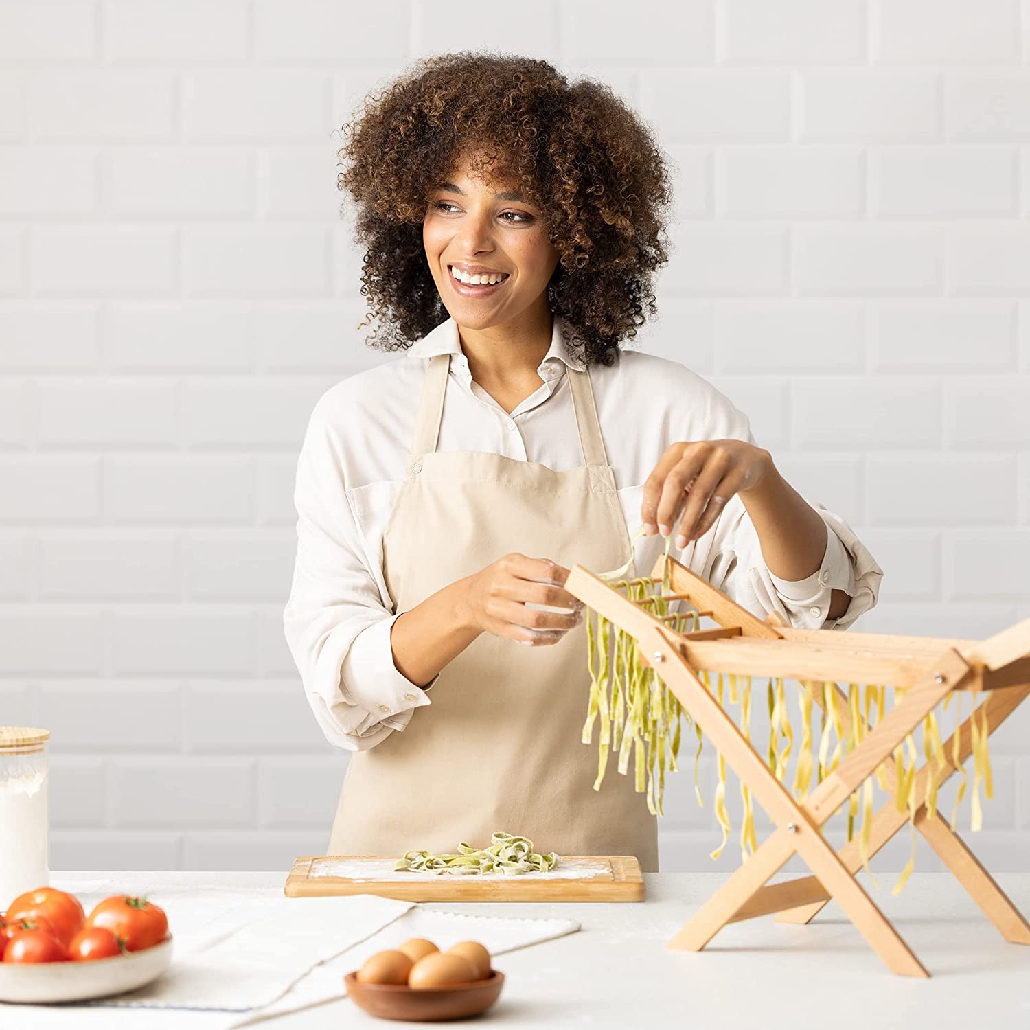 navaris-foldable-pasta-drying-rack-vasi-stiriksis-stegnomatos-zimarikon-apo-ksilo-oksias-brown-6.jpg