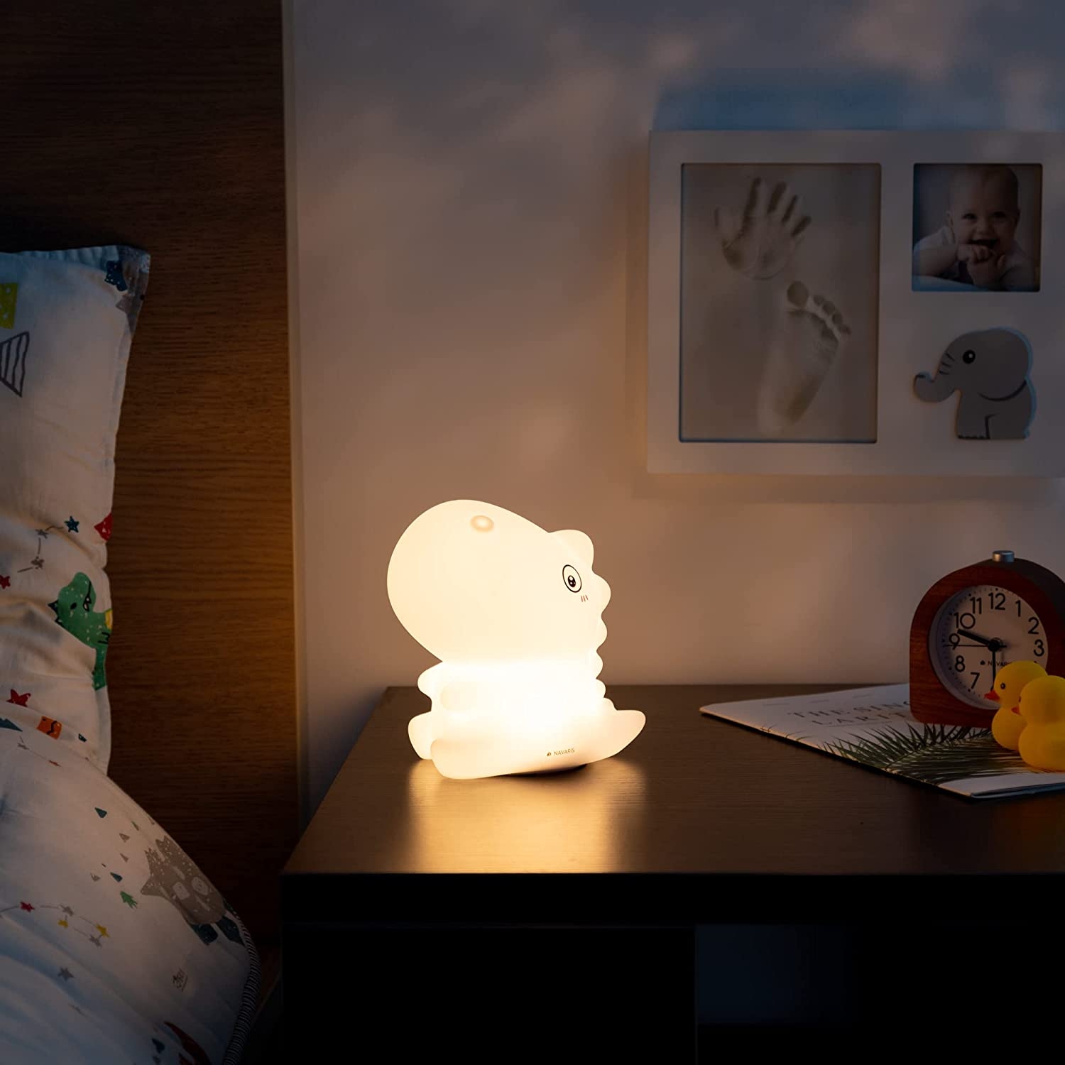 navaris-led-silicone-night-light-paidiko-epanafortizomeno-fotaki-niktos-led-afis-me-alagi-xomaton-rgb-apo-silkoni-sitting-dino-white.jpg