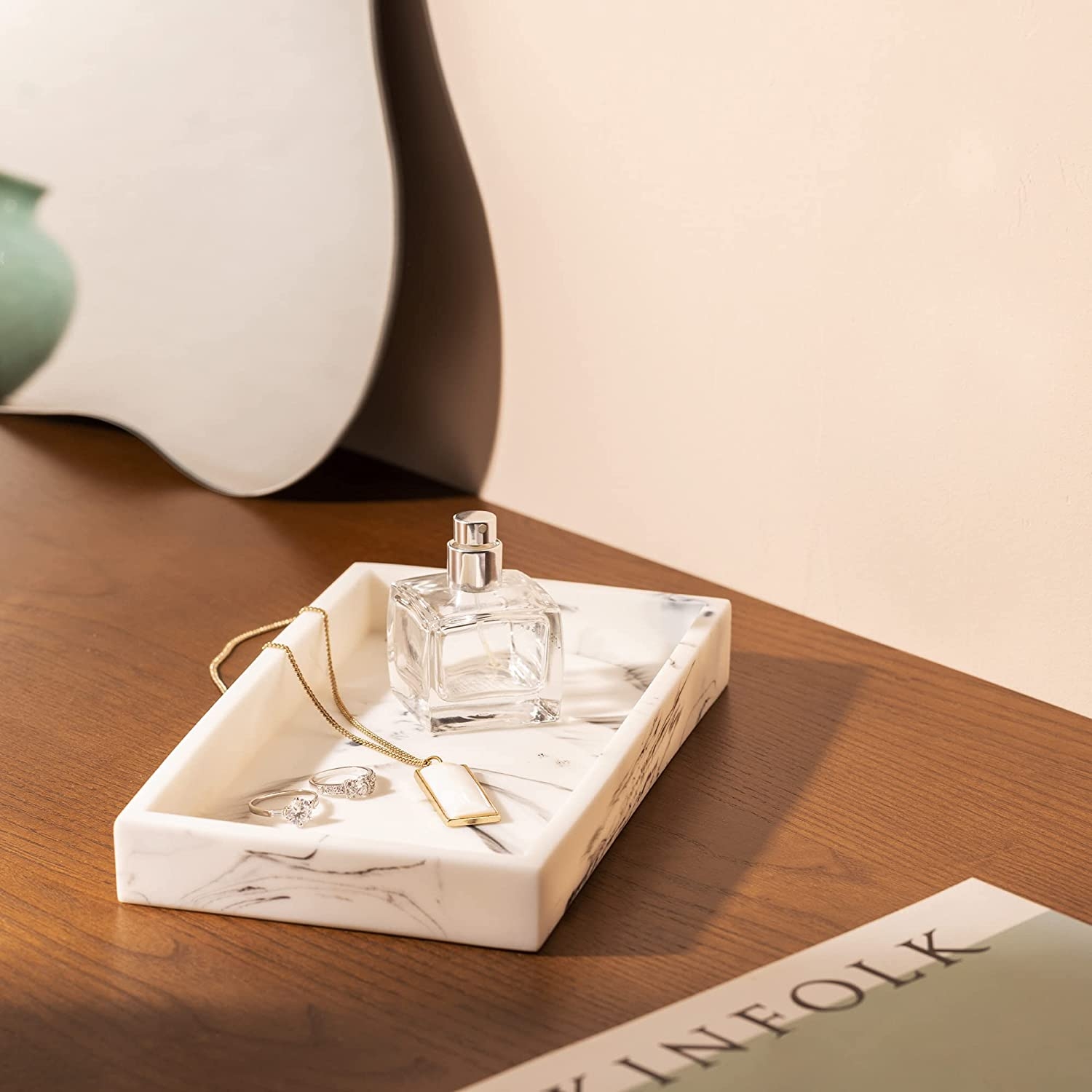 navaris-marble-jewellery-tray-diakosmitikos-diskos-gia-to-banio-boudouar-kosmimaton-apo-poliritini-23-5-x-12-5-x-2-6-cm-white-1.jpg