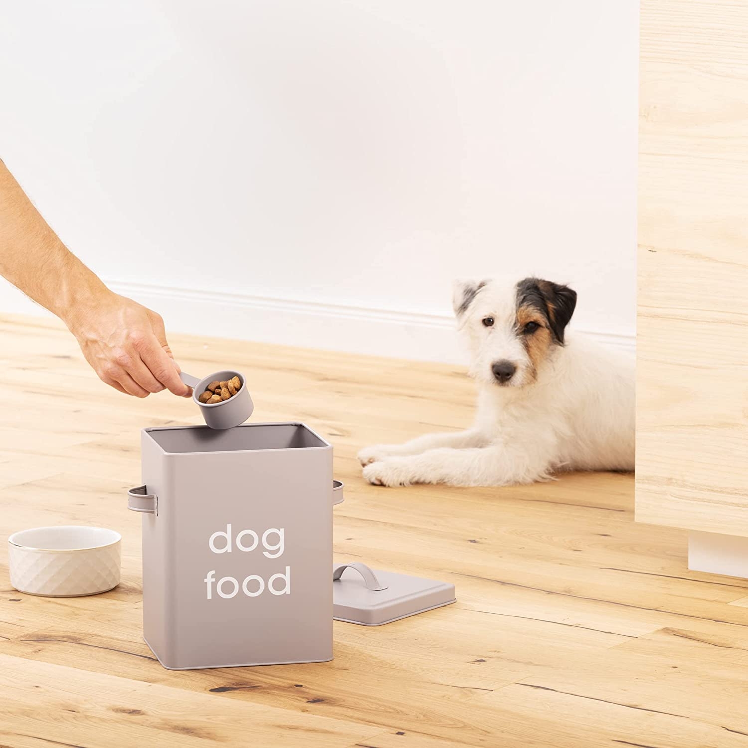 navaris-pet-food-container-metalliko-doxeio-apothikefsis-ksiras-trofis-lixoudion-biskoton-me-sesoula-gia-katikidia-5-9-l-dark-grey-1.jpg