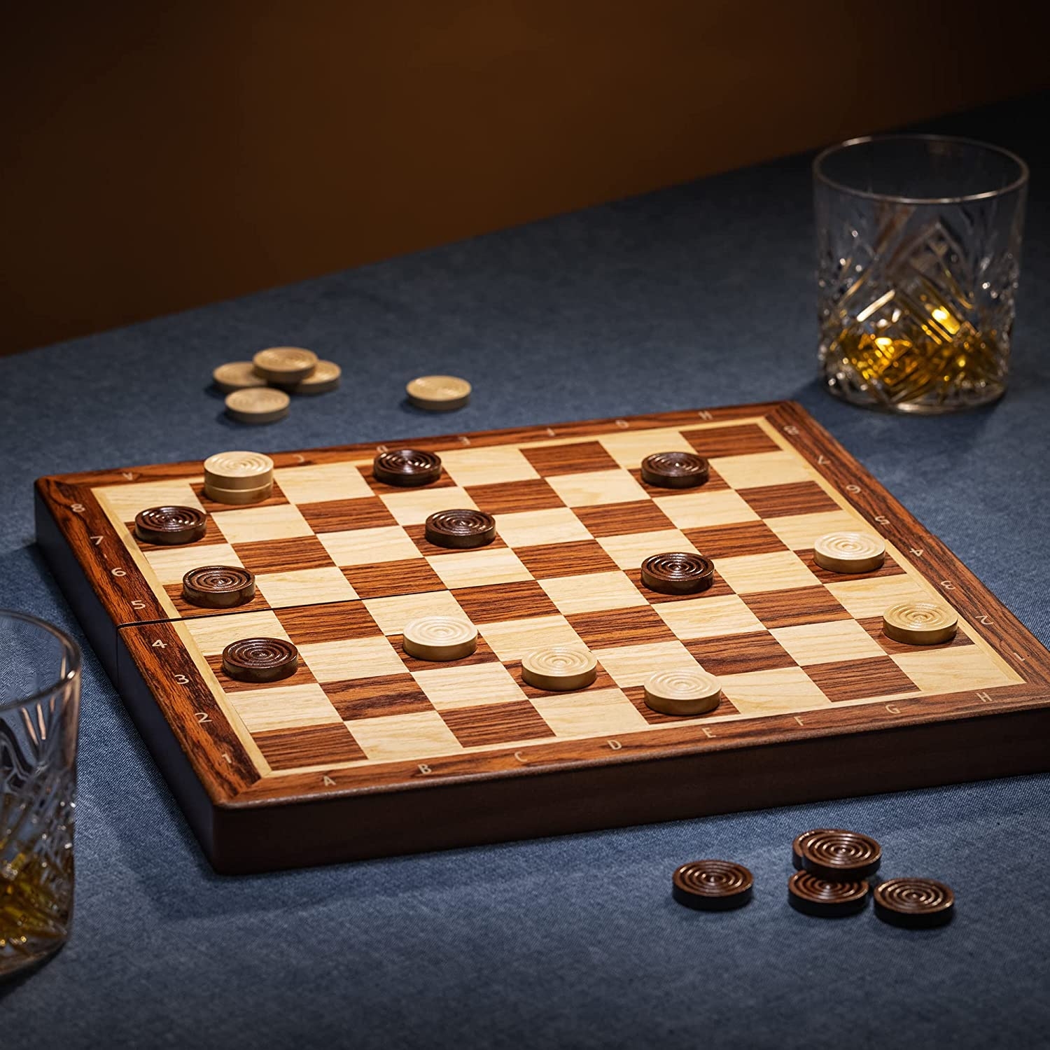navaris-wooden-chess-and-ckeckers-forito-skaki-dama-apo-masif-ksilo-me-56-poulia-kai-pionia-29-x-29-cm-brown-3.jpg