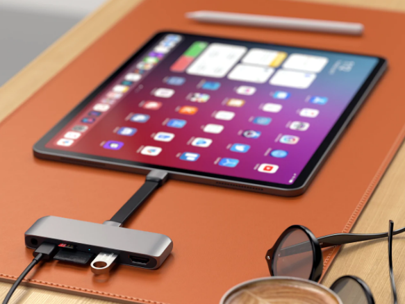 satechi-antaptoras-usb-c-mobile-pro-sd-me-1-x-type-c-1-x-usb-a-3-0-1-x-hdmi-4k-1-x-3-5-mm-jack-1-x-sd-kai-micro-sd-6.png