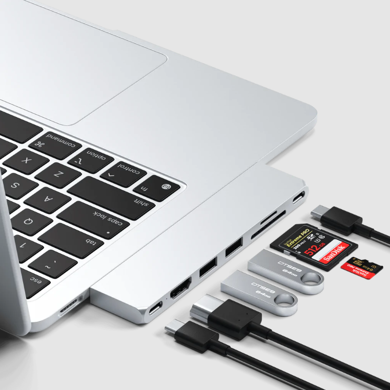satechi-type-c-pro-hub-slim-antaptoras-gia-macbook-me-1-x-usb4-1-x-4k-hdmi-1-x-type-c-10-gbps-2-x-usb-a-10-gbps-1-x-sd-and-micro-sd-silver-1.png