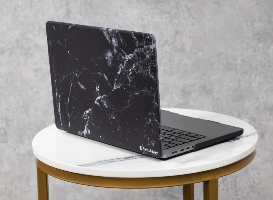 switch-easy-marble-skliri-thiki-apple-macbook-pro-13-inches-2022-2016-marble-black-1.png