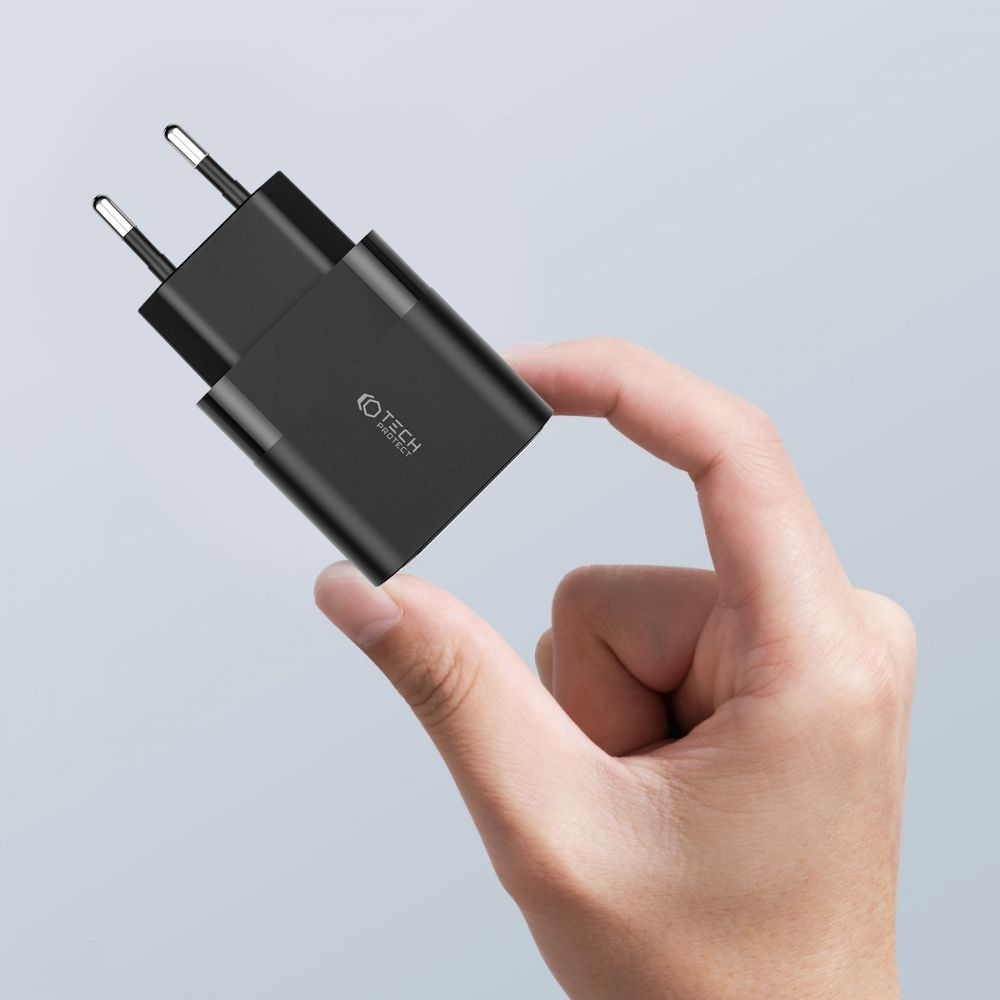 tech-protect-c30w-taxifortistis-taksidiou-antaptoras-me-1-x-usb-a-1-x-type-c-30-w-black-4.jpg