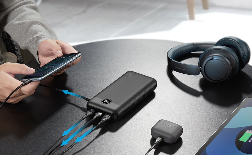 veger-powerbank-l30-me-psifiaki-othoni-led-foriti-bataria-fortisis-me-3-x-usb-a-1-x-type-c-30000-mah-black-4.png