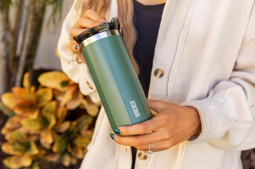 wacaco-octaroma-grande-travel-mug-thermos-apo-anoksidoto-atsali-bpa-free-435-ml-pomona-green.png