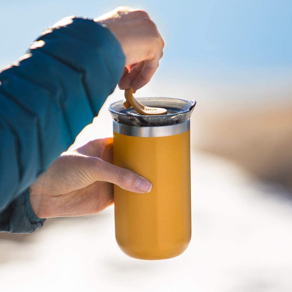 wacaco-octaroma-lungo-travel-mug-thermos-apo-anoksidoto-atsali-bpa-free-300-ml-amber-yellow-2.jpg