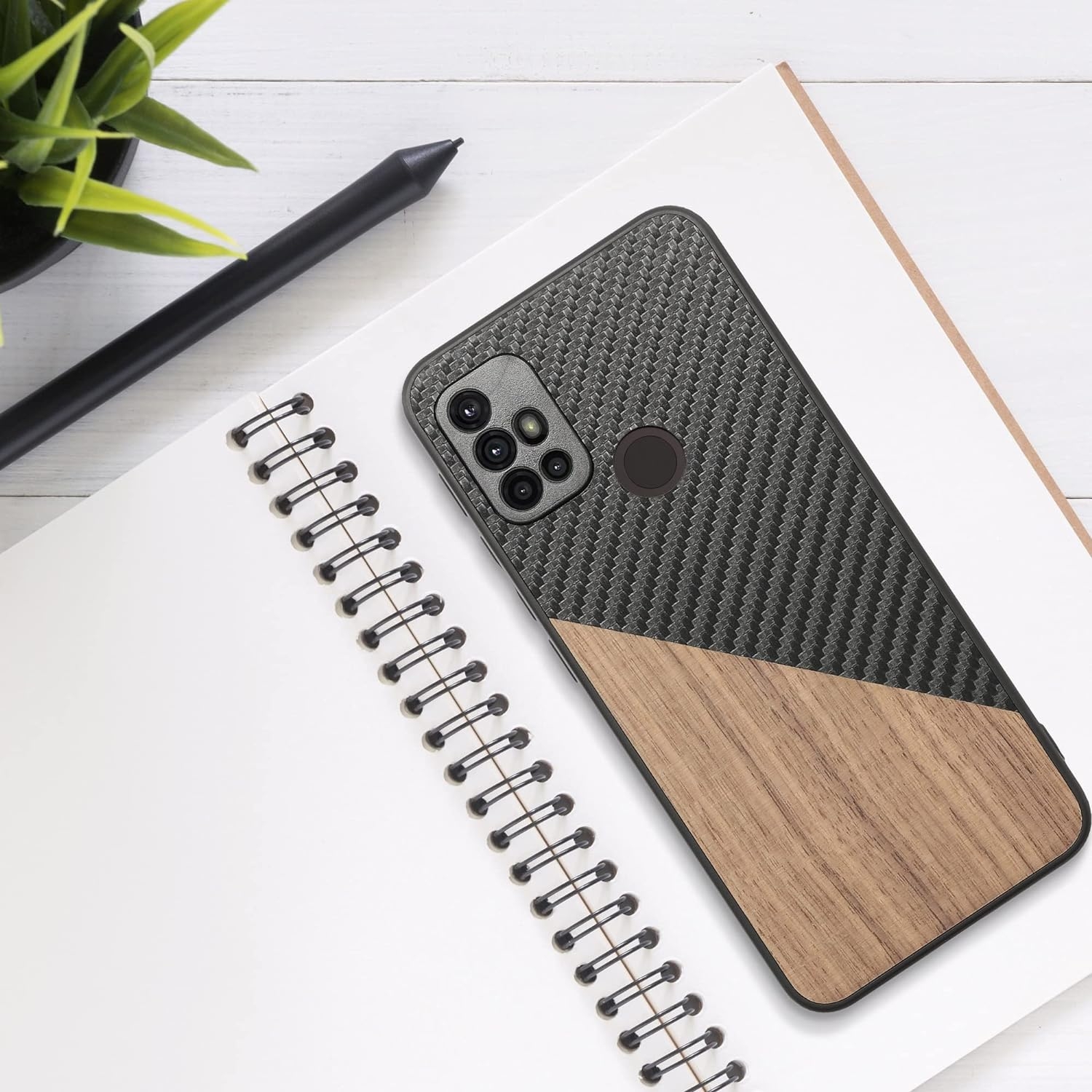 kw-mobile-wood-and-carbon-fiber-skliri-xylini-thiki-me-tpu-bumper-kai-anthrakonimata-motorola-moto-g30-g20-g10-dark-brown-black-wood-1.jpg