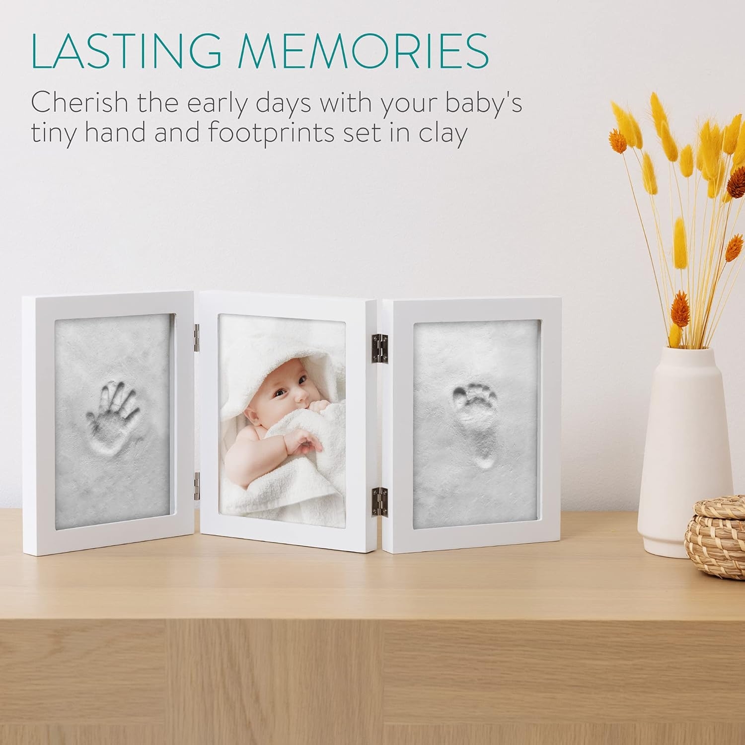 navaris-baby-picture-frame-with-plaster-cast-kornizes-apo-mdf-me-set_-3d-apotipwsis-podiou-kai-xeriou-apo-pilo-gia-vrefi-white_-1.jpg