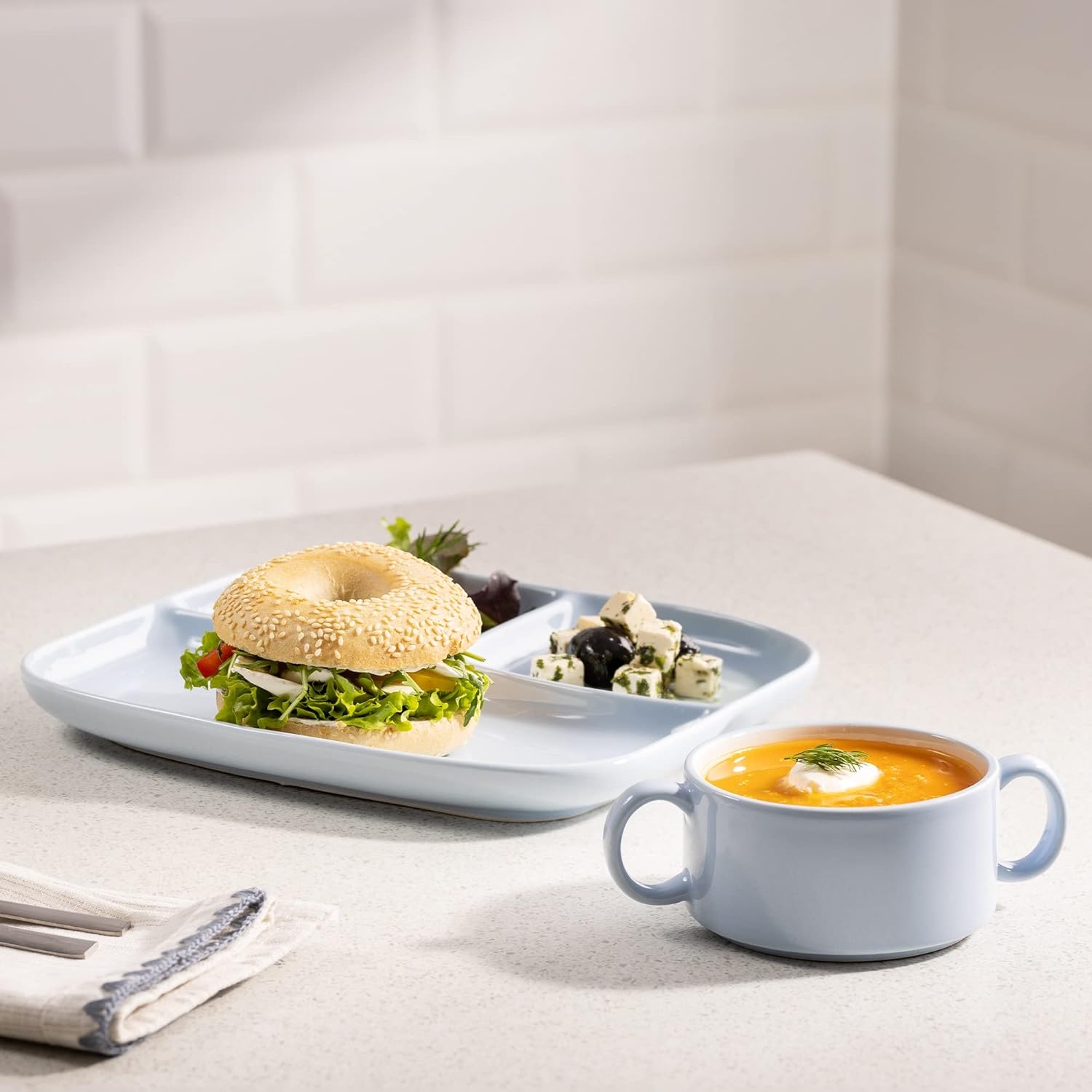 navaris_-soup-and-sandwich-plate-combo-keramiko-set-me-bol-gia-soupa-kai-piato-gia-sandwich-me-3-tmimata-baby-blue-1.jpg