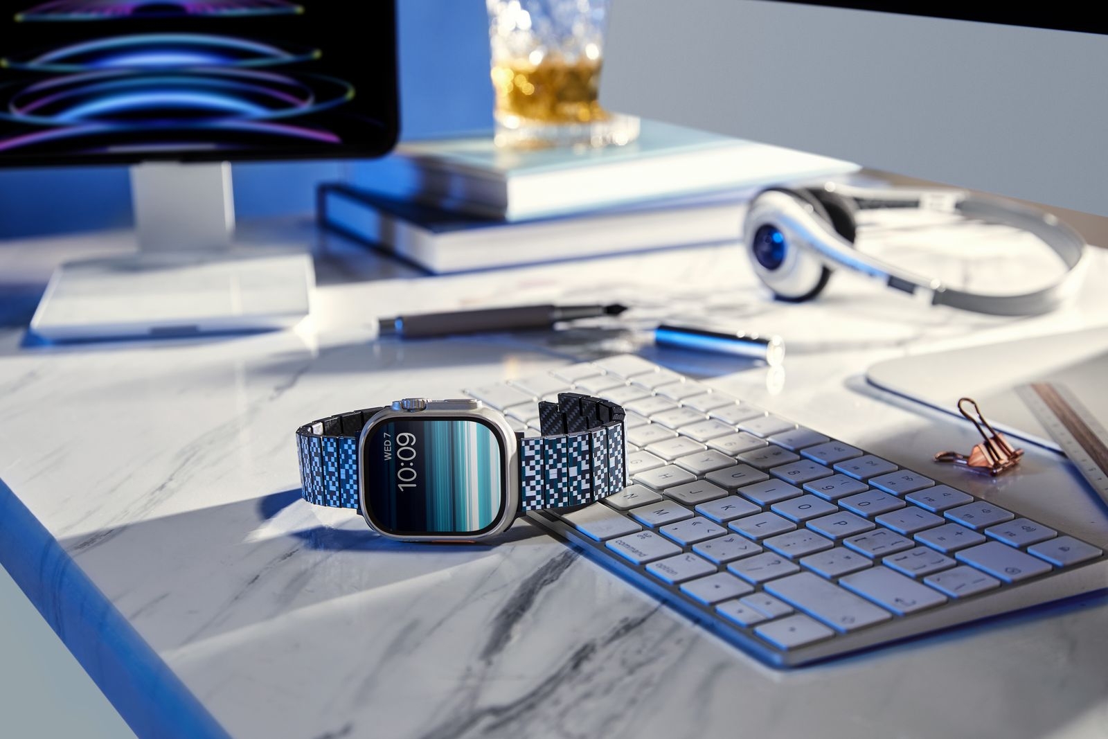 pitaka-dreamland-chroma-carbon-watch-band-louraki-apo-aramid-fiber-anthrakonimata-kai-anoksidoto-atsali-ola-ta-apple-watch-ultra-se-9-8-7-6-5-4-3-mosaic-40.jpeg
