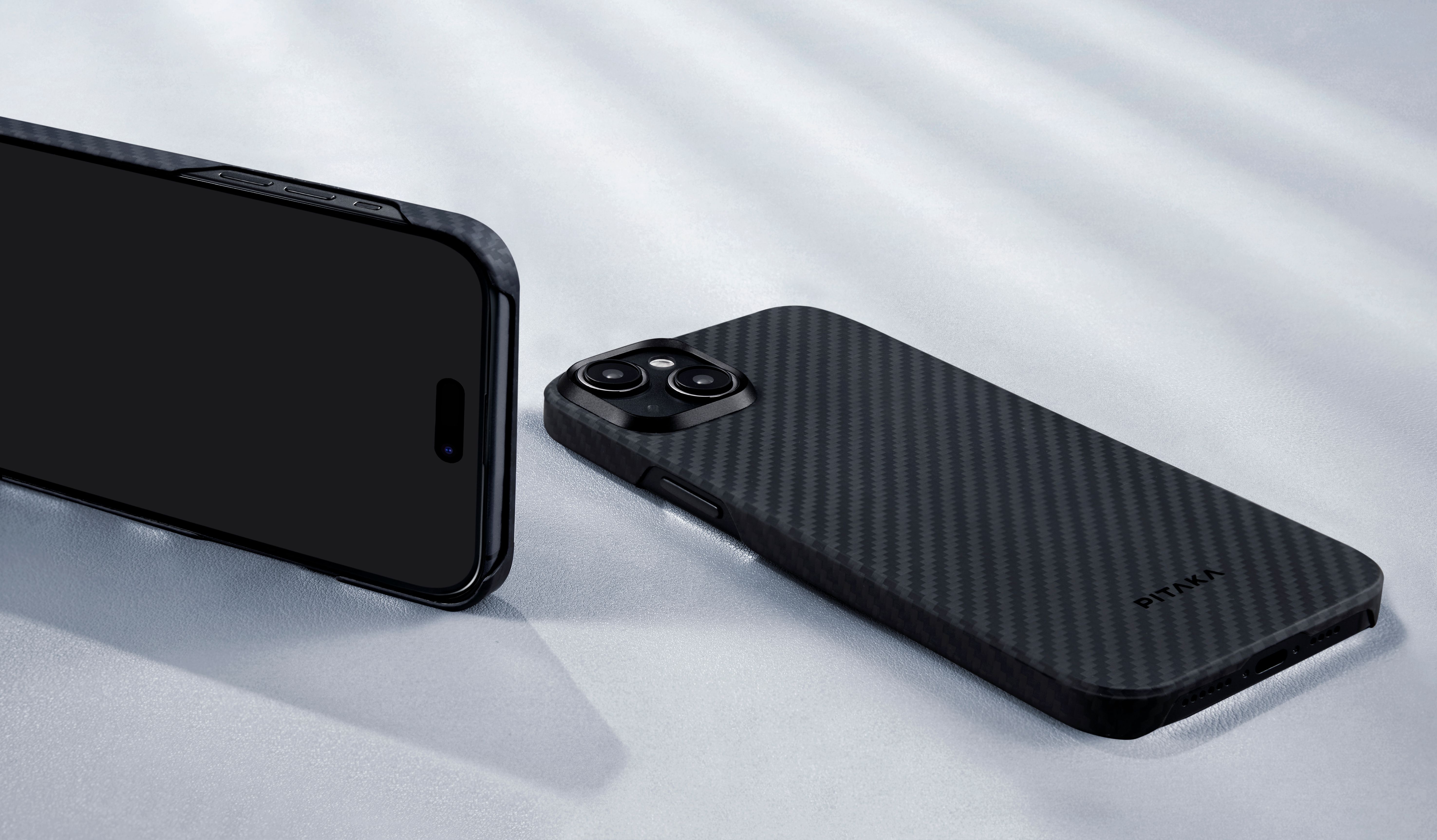 pitaka-magez-case-4-magsafe-thiki-aramid-fiber-body-apple-iphone-15-1-15-mm-1500-d-black-grey-twill-2.jpeg