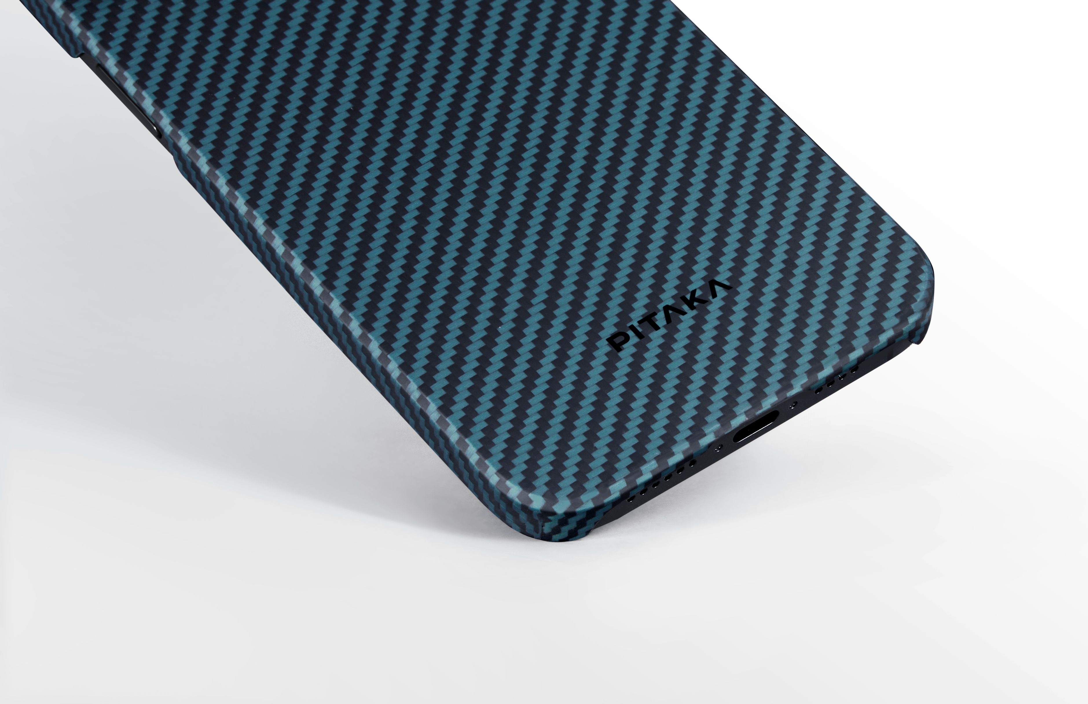 pitaka-magez-case-4-magsafe-thiki-aramid-fiber-body-apple-iphone-15-pro-1-15-mm-1500-d-black-blue-twill-1.jpeg