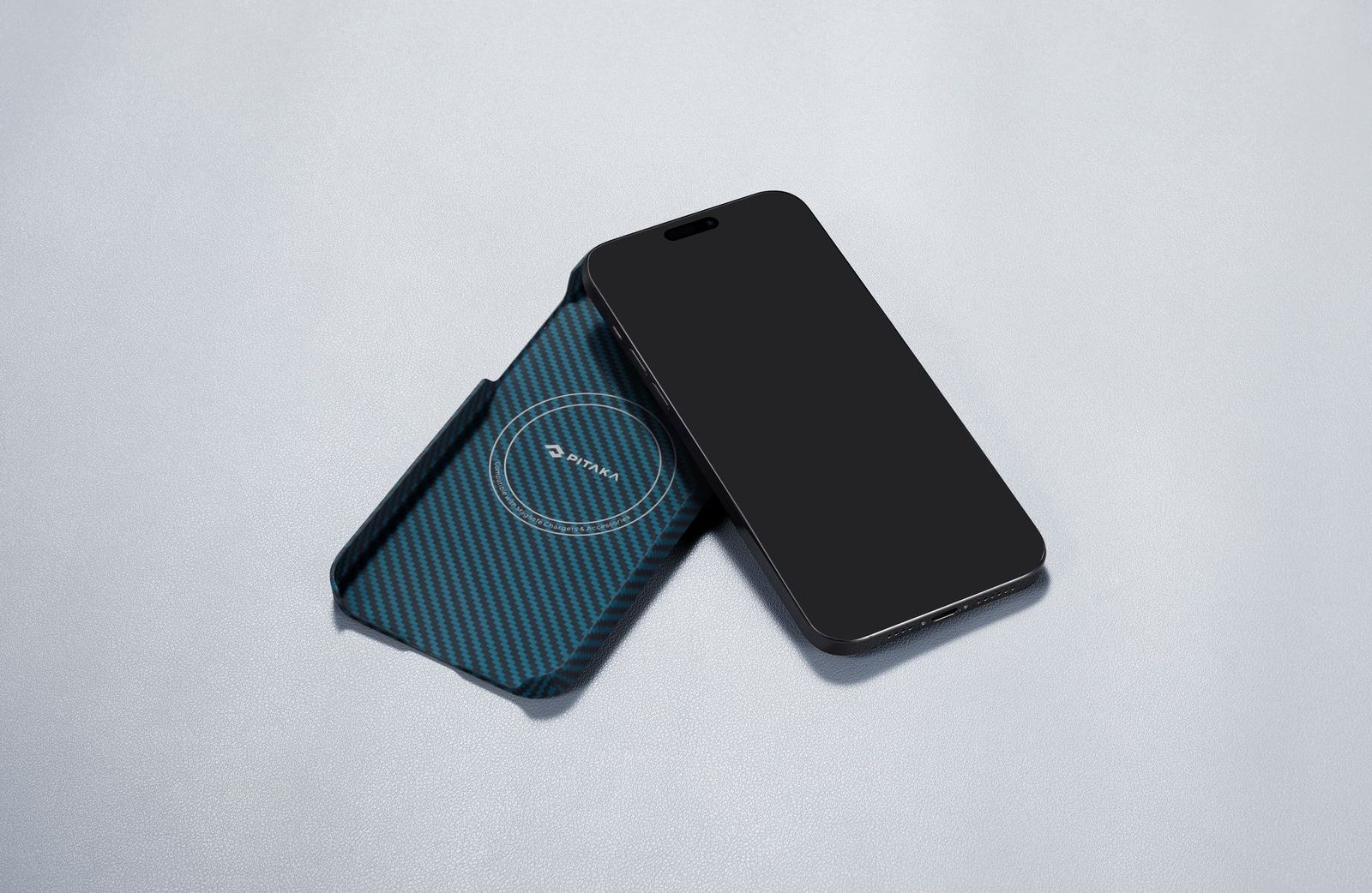 pitaka-magez-case-4-magsafe-thiki-aramid-fiber-body-apple-iphone-15-pro-1-15-mm-1500-d-black-blue-twill-5.jpeg