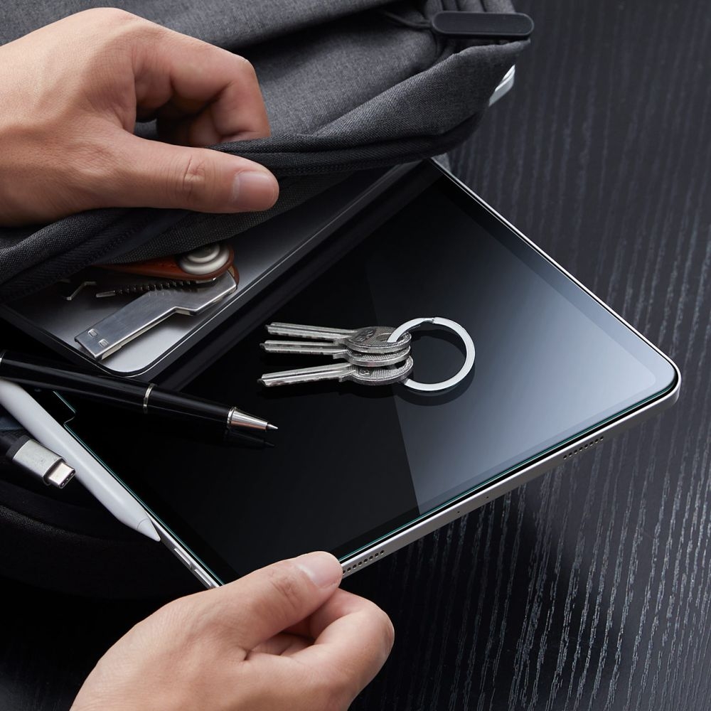 antixaraktiko-prostateftiko-gyali-othonis-apple-ipad-pro-11-inches-2024-esr-tempered-glass-2-temaxia-clear-6.jpg