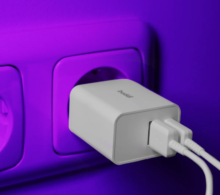 buddi-30w-gan-mini-charger-taxifortistis-taksidiou-antaptoras-me-1-x-usb-a-1-x-type-c-30-w-white-1.png