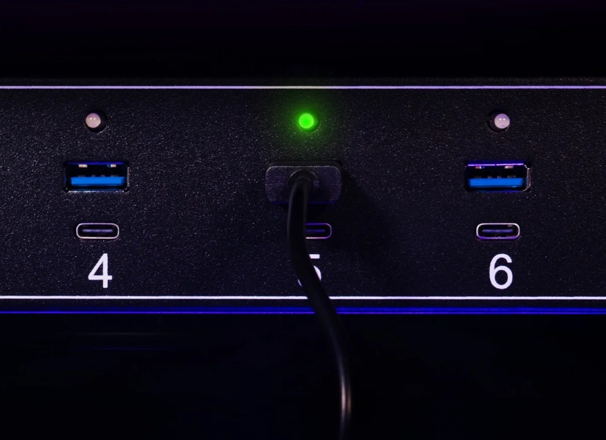 buddi-collect-charging-station-locker-kiniton-stathmos-fortisis-10-theseon-me-ensomatomeni-kleidaria-kai-kodiko-prosvasis-10-usb-a-10-type-c-300-w-black-10.jpg