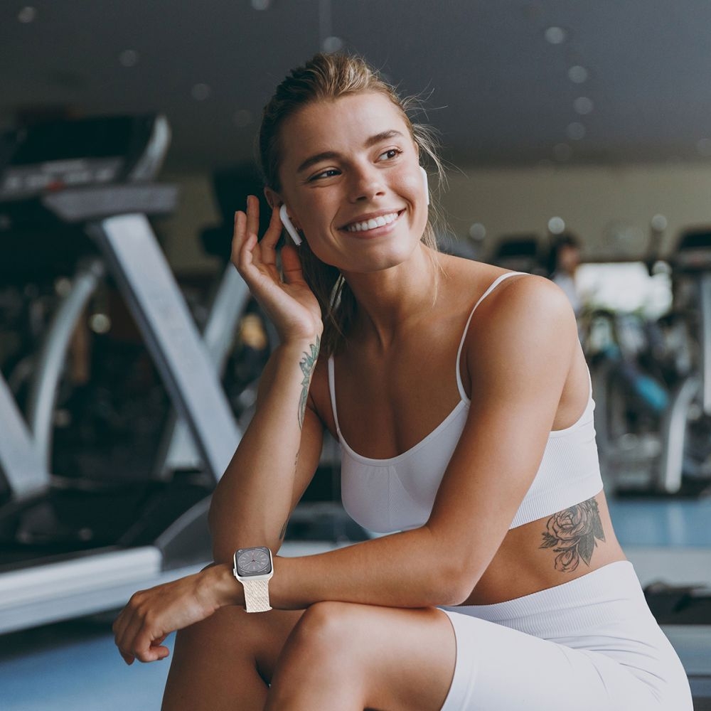 louraki-apple-watch-se-10-9-8-7-6-5-4-42-41-40mm-tech-protect-nylonmag-elastiko-natural-titanium-2.jpg