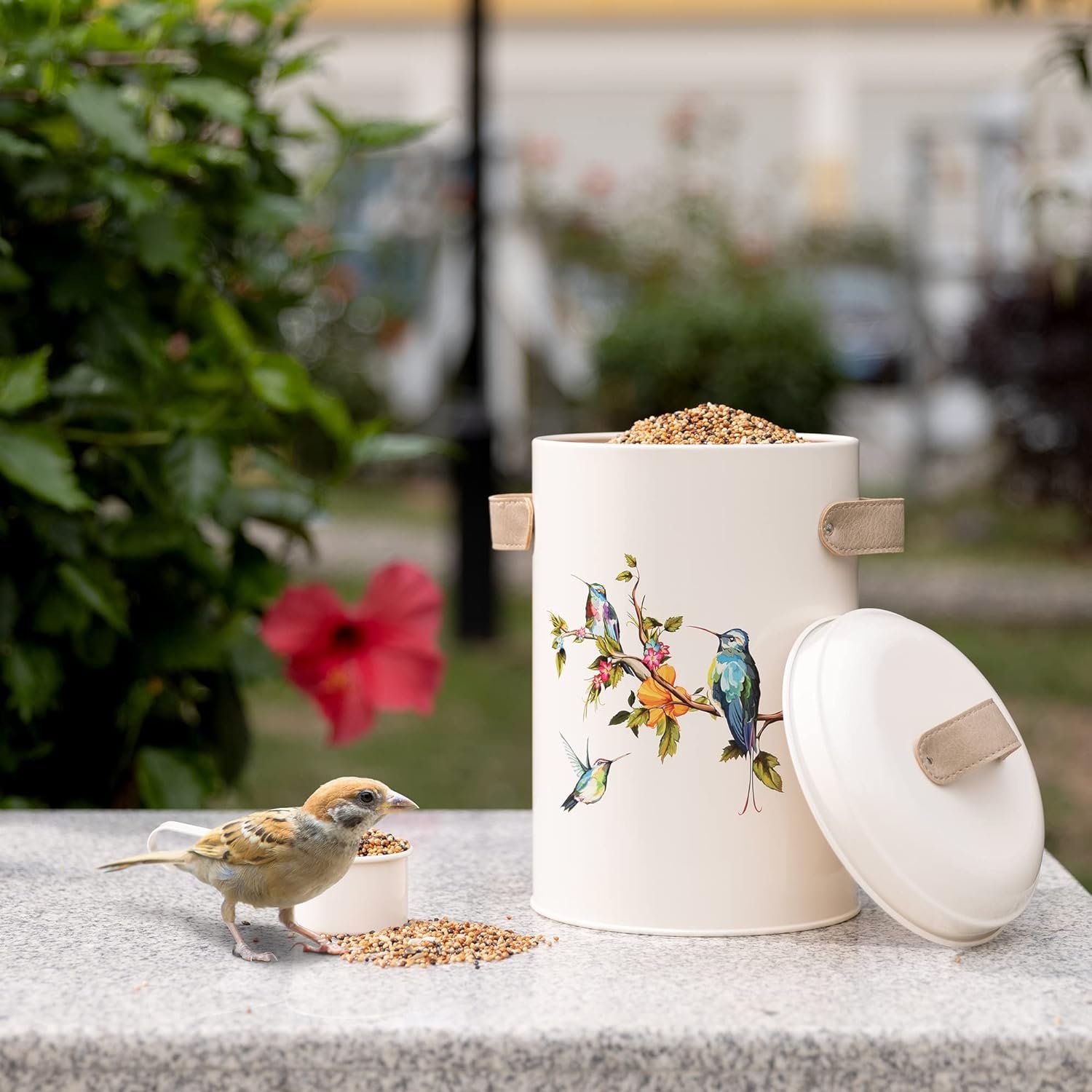 navaris-bird-seed-container-metalliko-doxeio-apothikefsis-trofis-gia-poulia-ksiras-trofis-gia-katoikidia-me-sesoula-kai-laves-apo-pu-derma-4-9-litre-7.jpg