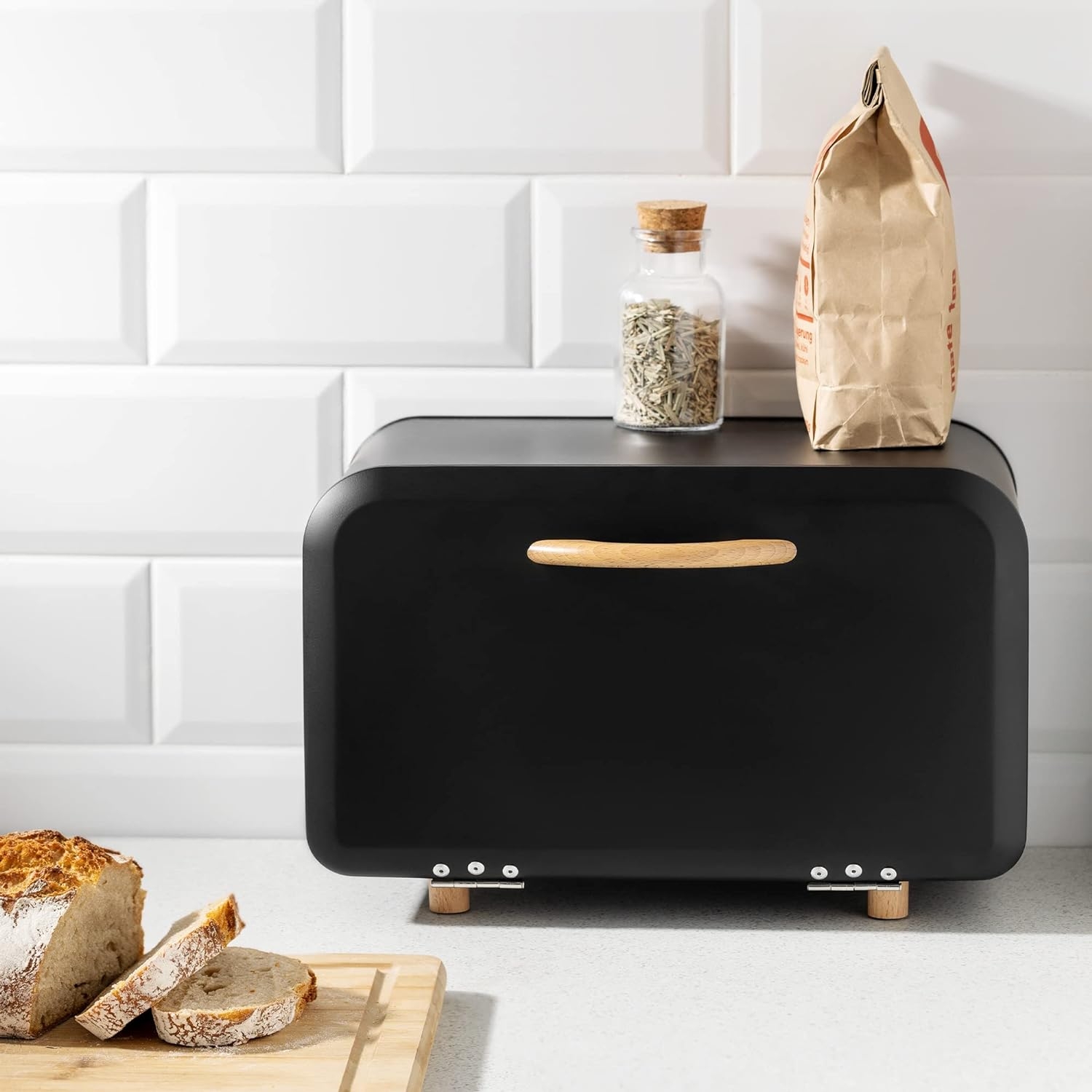navaris-bread-bin-metal-bread-box-metalliki-psomiera-kouti-apothikeysis-psomiou-me-magnitiko-portaki-kapaki-apo-ksilo-oksias-black-1.jpg