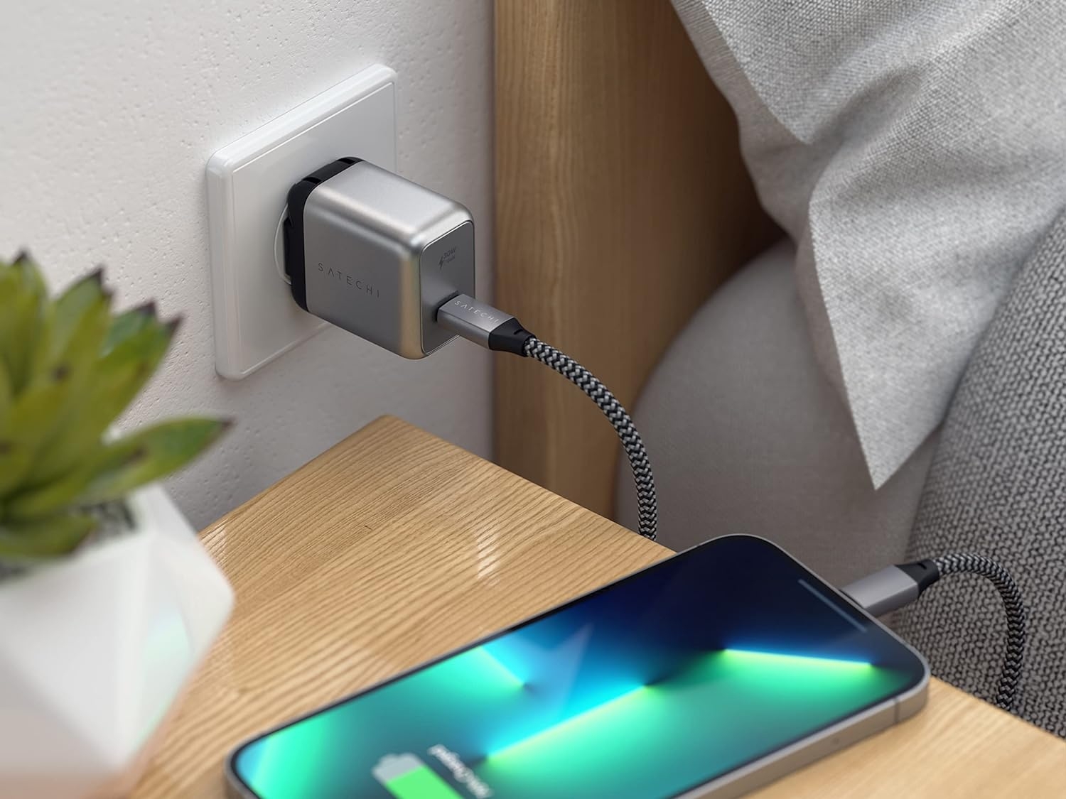 satechi-30w-usb-c-pd-gan-wall-charger-fortistis-toixou-antaptoras-me-1-x-type-c-30w-grey-4.jpg
