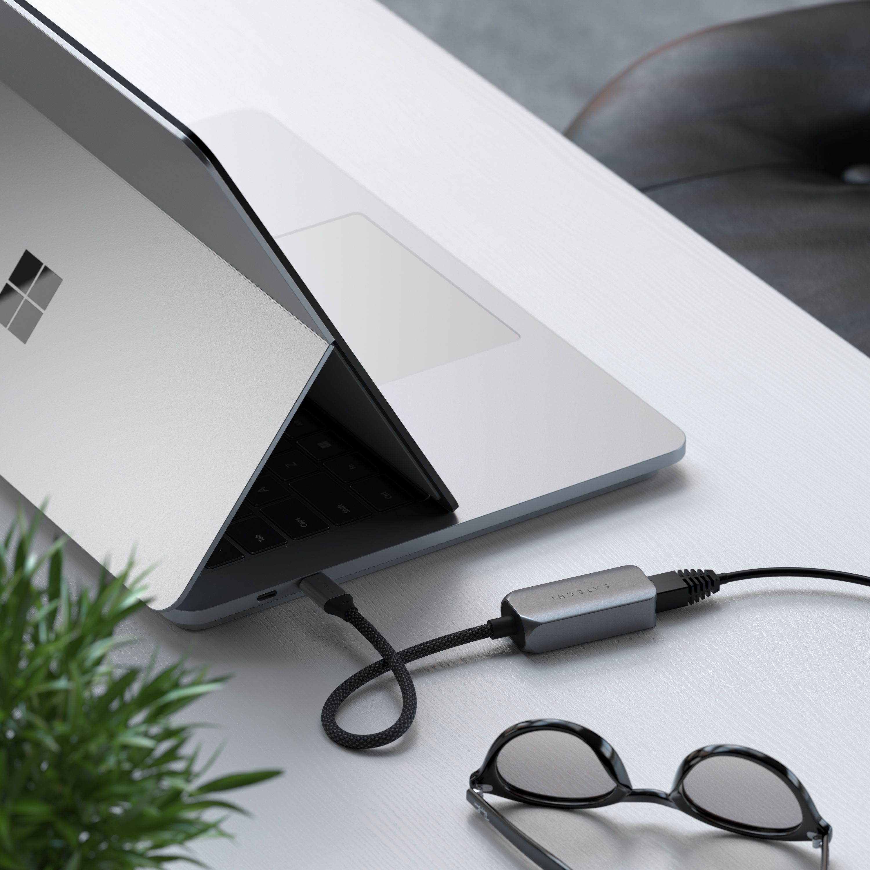satechi-usb-c-to-2-5-gigabit-ethernet-adapter-adaptoras-type-c-male-se-2-5-gigabit-ethernet-female-20-cm-space-grey-7_1.jpg