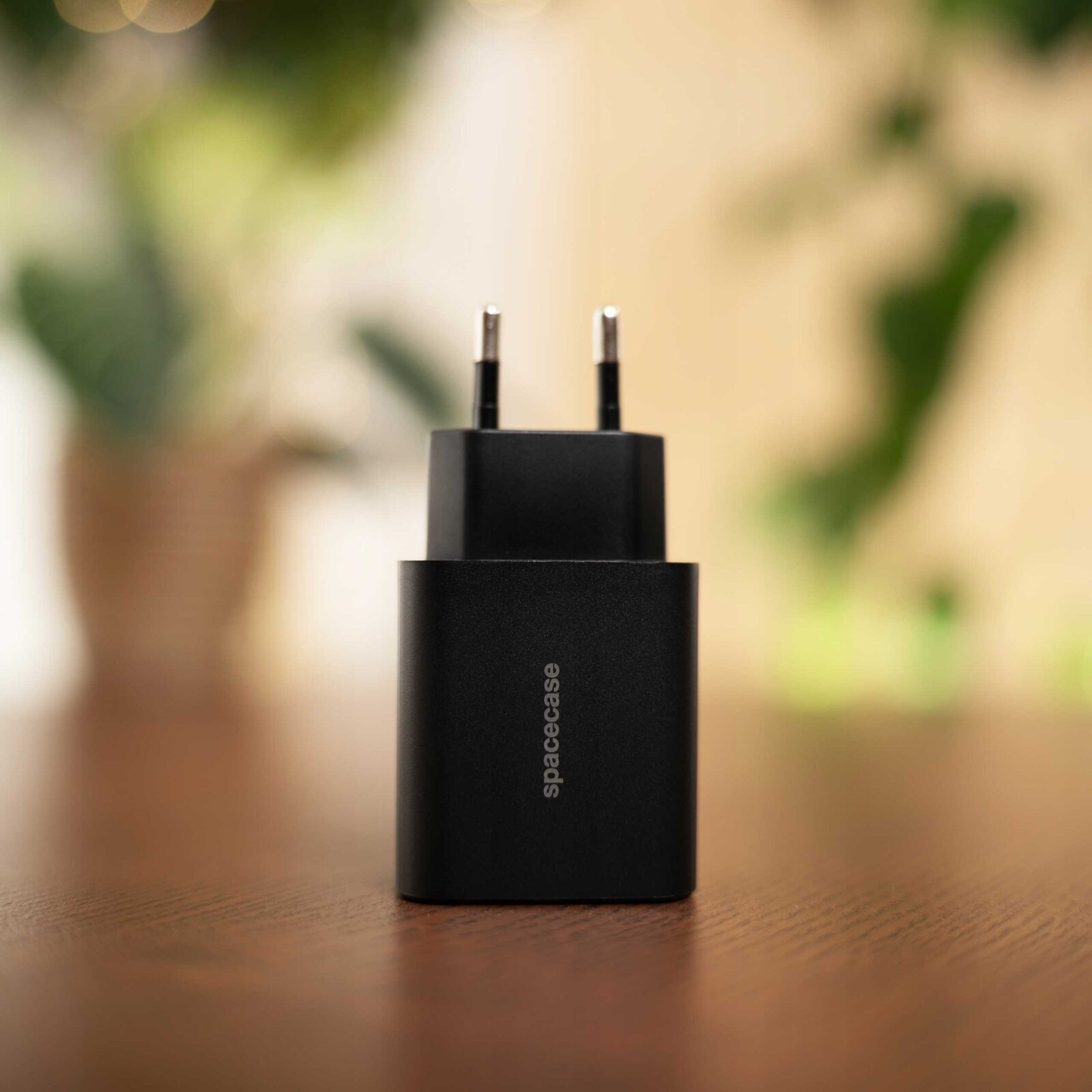 spacecase-sc003b-3-port-quick-usb-charger-taxifortistis-taksidiou-antaptoras-me-1-usb-a-2-type-c-30-w-black-11.jpg