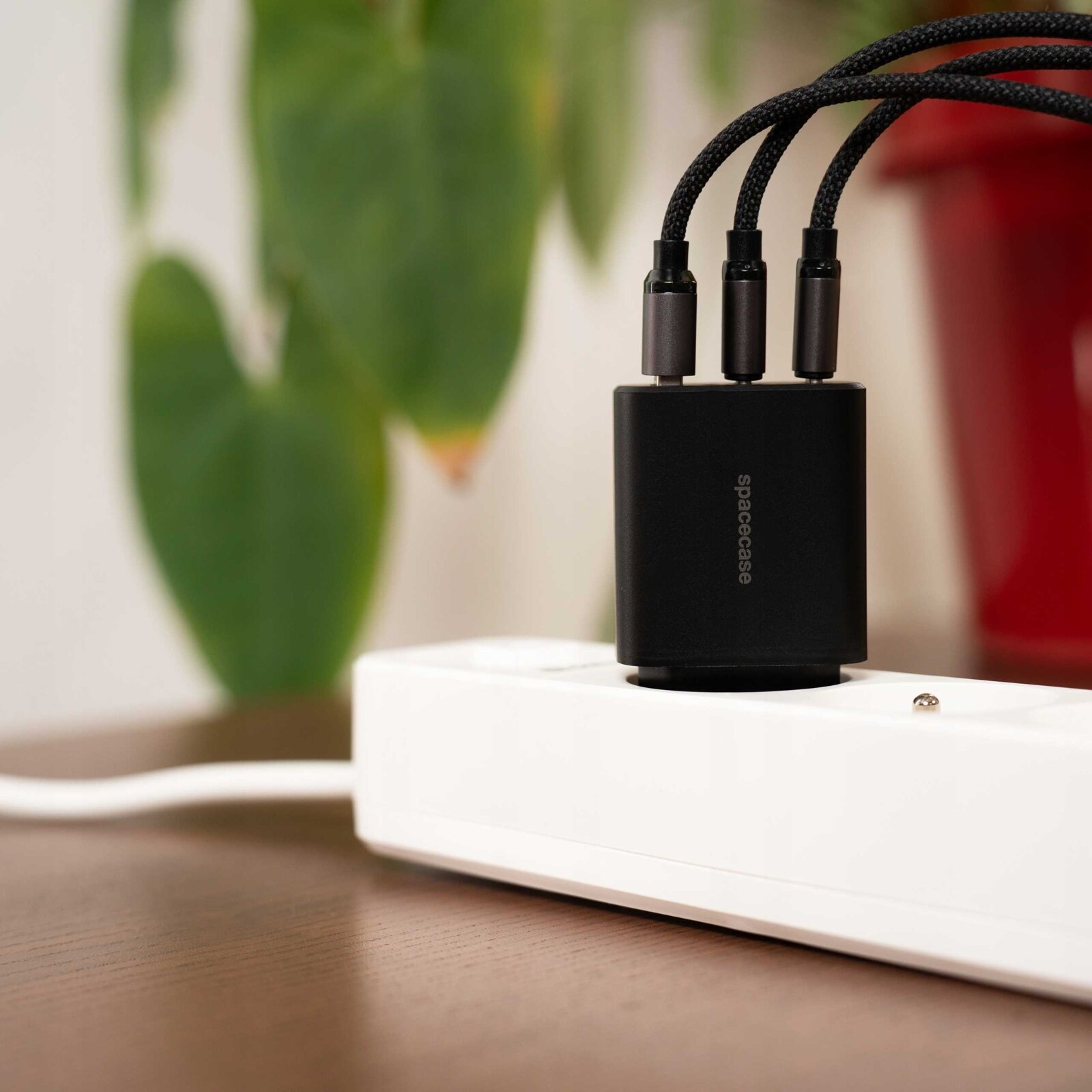 spacecase-sc003b-3-port-quick-usb-charger-taxifortistis-taksidiou-antaptoras-me-1-usb-a-2-type-c-30-w-black-12.jpg