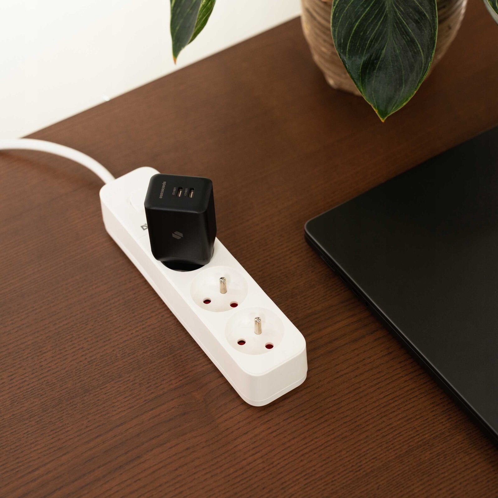 spacecase-sc006b-dual-port-usb-charger-taxifortistis-taksidiou-antaptoras-me-2-type-c-45-w-black-8.jpg